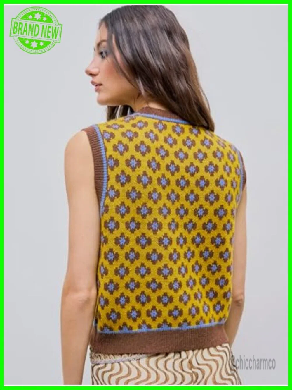 Sleeveless Cropped Sweater Vest with Geometric Pattern for Layering